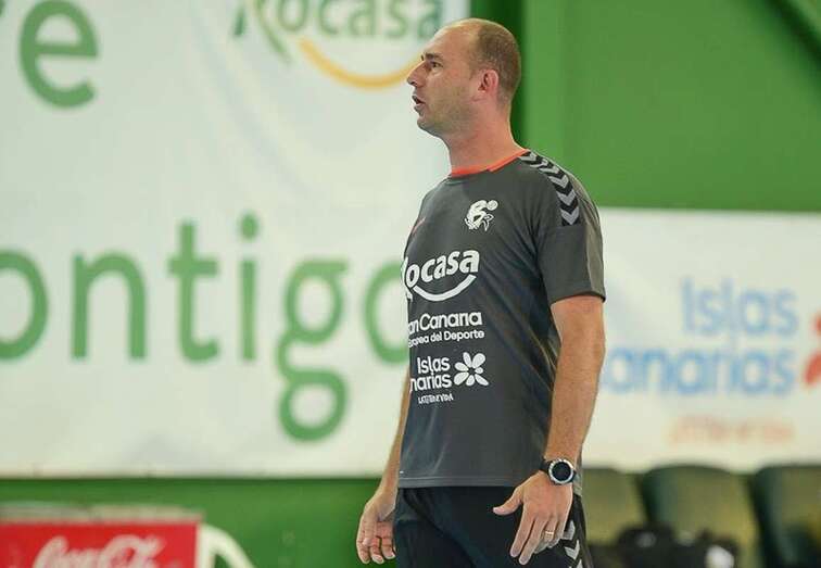 Carlos Herrera, entrenador del Rocasa (Foto TA)